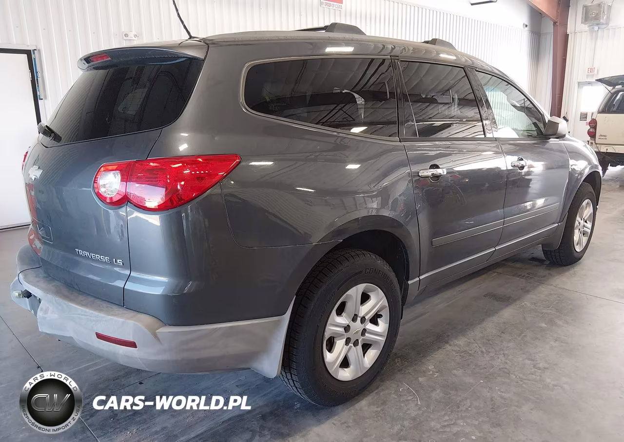 2011 Chevrolet Traverse Ls VIN:1GNKVFED3BJ273964 - 4