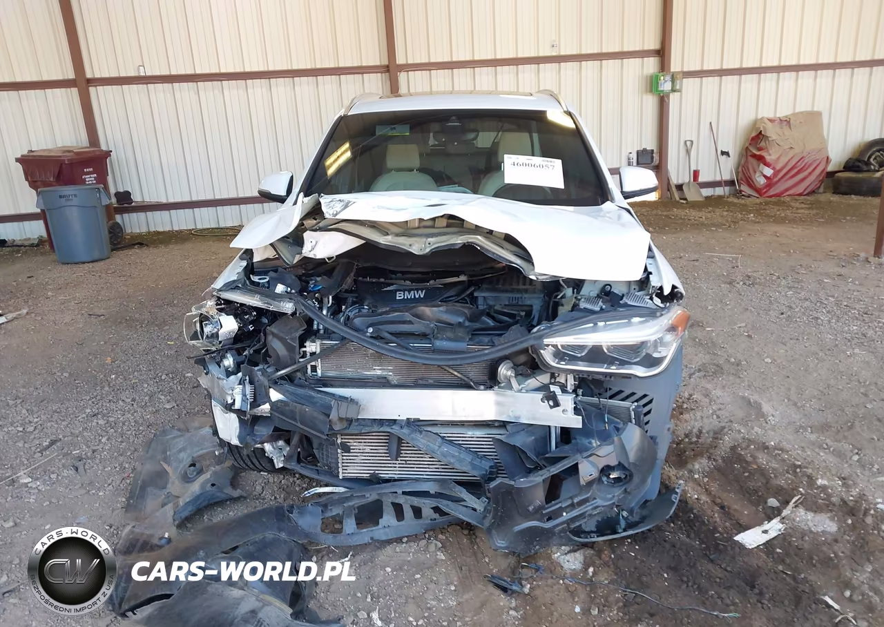2016 BMW X1 xDrive28I VIN:WBXHT3Z32G4A51095 - 12
