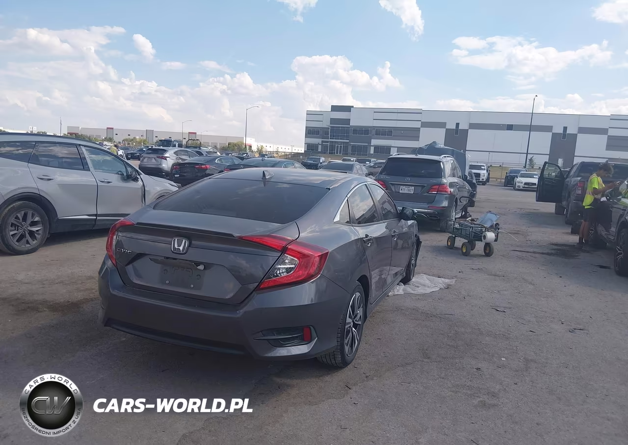 2018 Honda Civic Ex-T VIN:JHMFC1F35JX033480 - 4