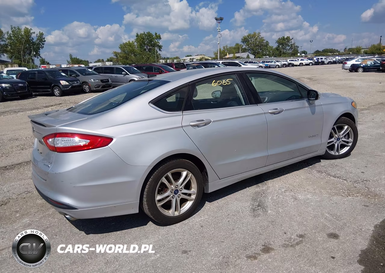 2016 Ford Fusion Hybrid Se VIN:3FA6P0LU4GR127192 - 4