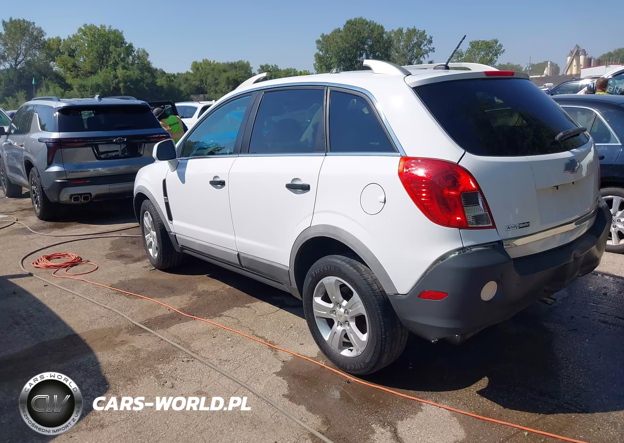 2013 Chevrolet Captiva Ls VIN:3GNAL2EK3DS593425 - 3