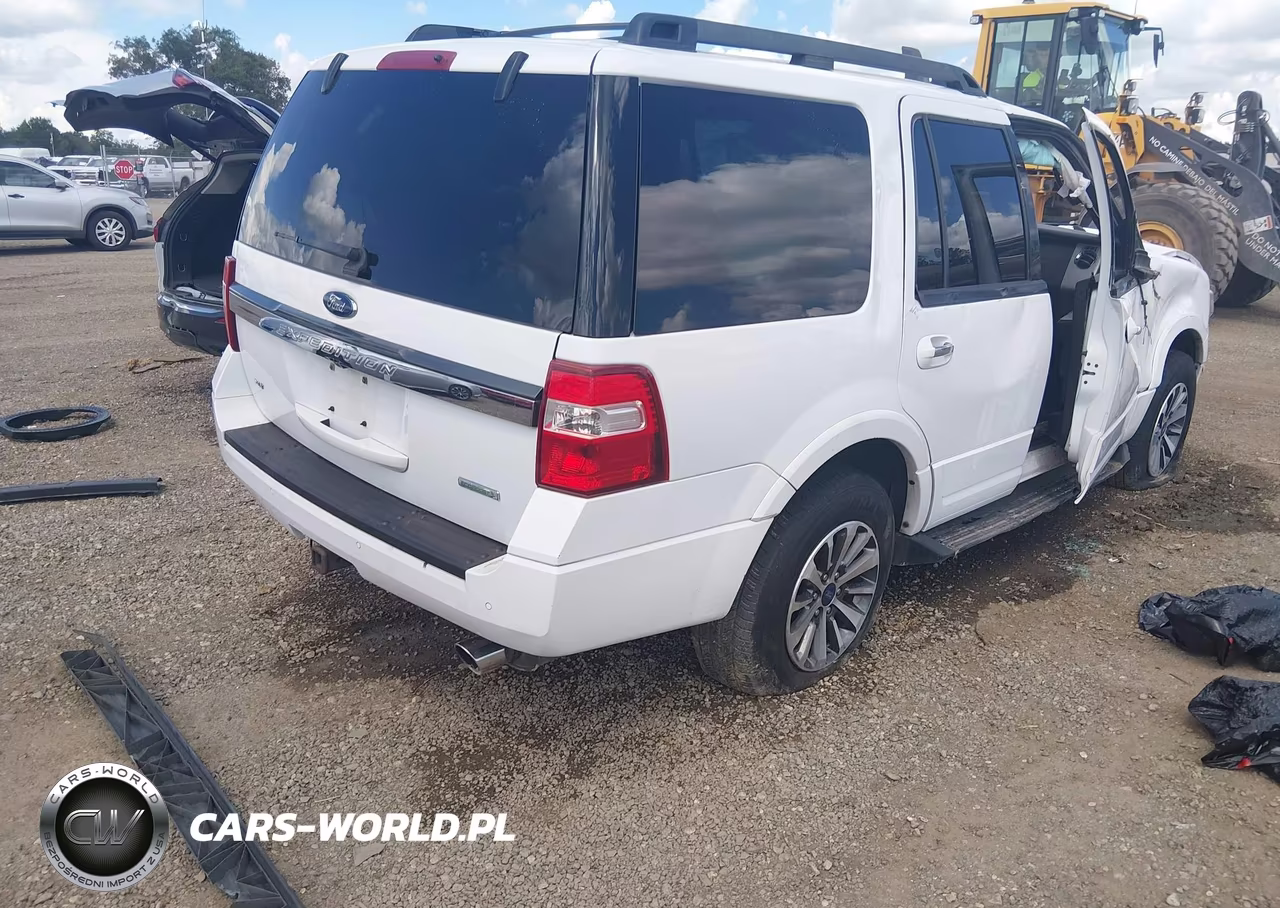 2016 Ford Expedition Xlt VIN:1FMJU1HT6GEF49630 - 4
