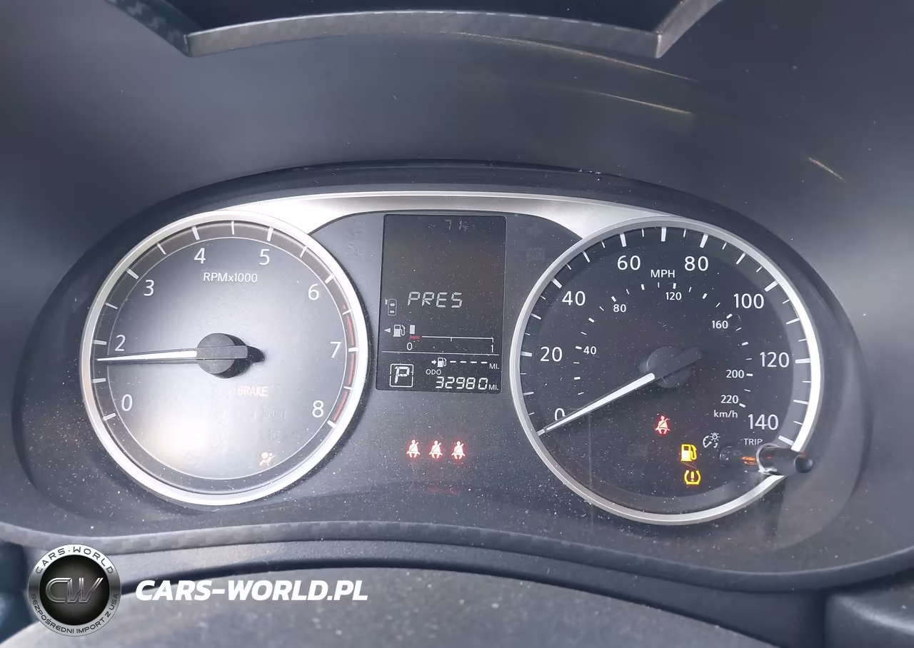 2025 Nissan Versa 1.6 S VIN:3N1CN8DVXSL813177 - 15