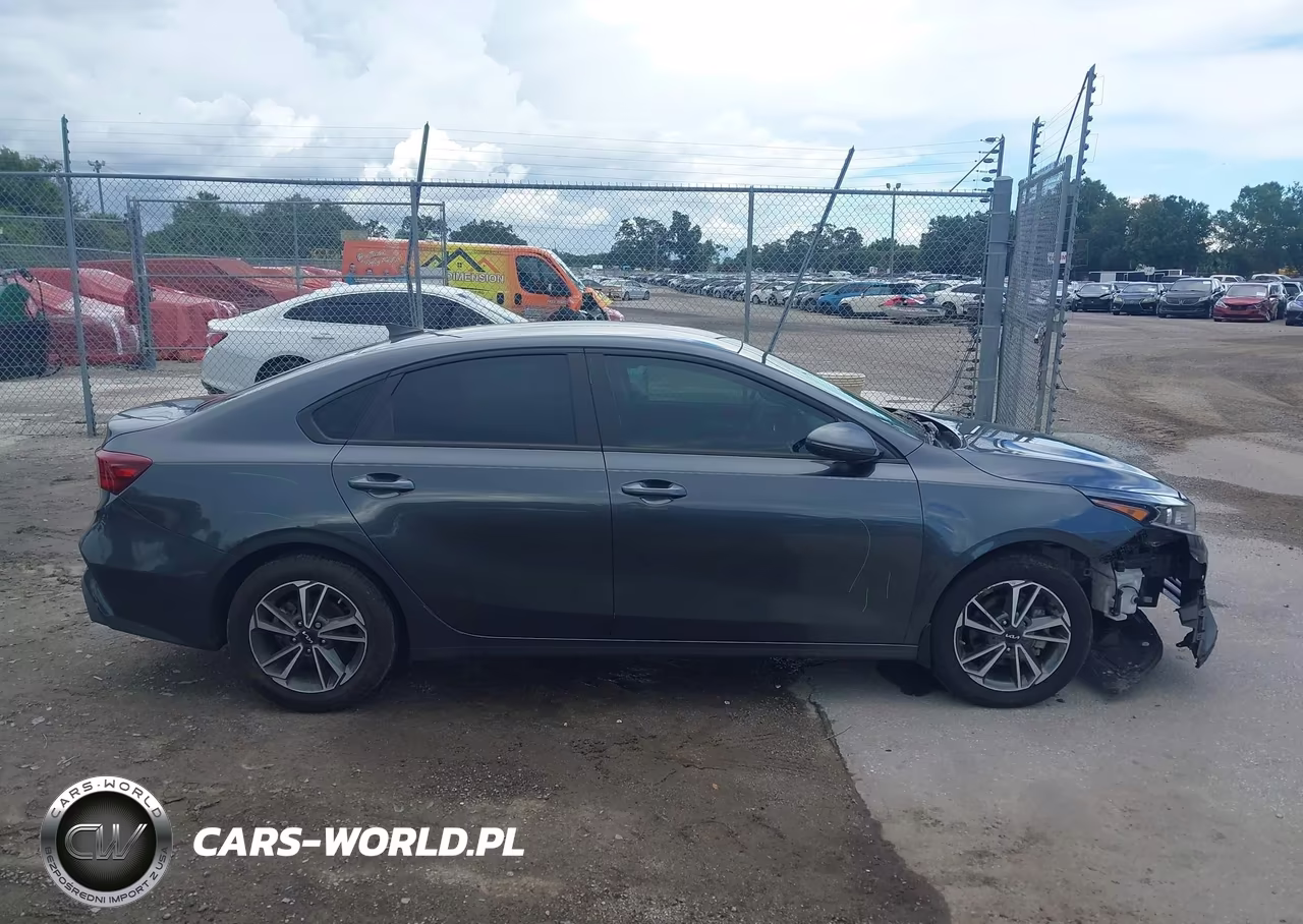 2023 Kia Forte Lxs VIN:3KPF24AD2PE633047 - 13