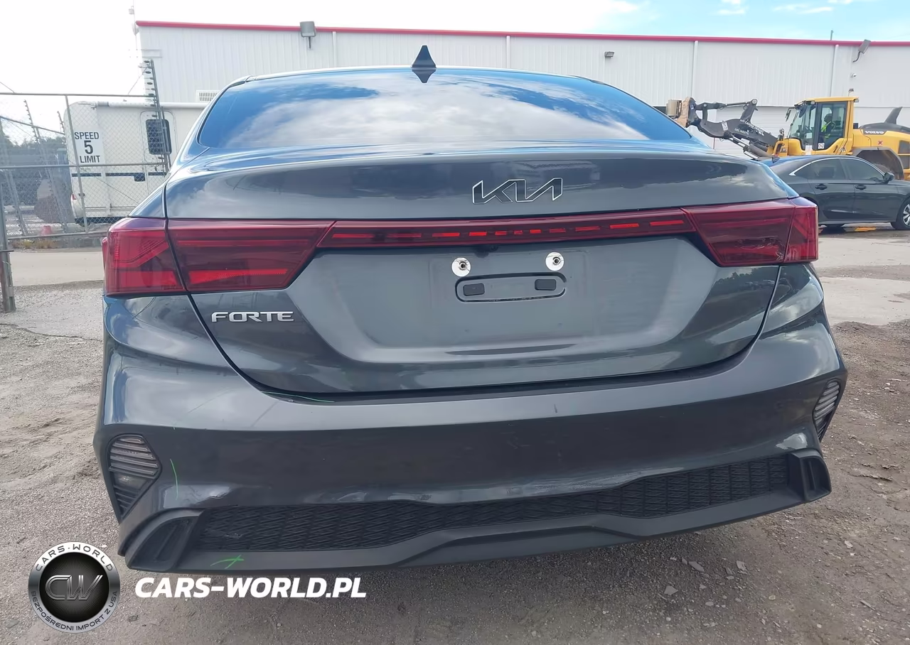 2023 Kia Forte Lxs VIN:3KPF24AD2PE633047 - 17