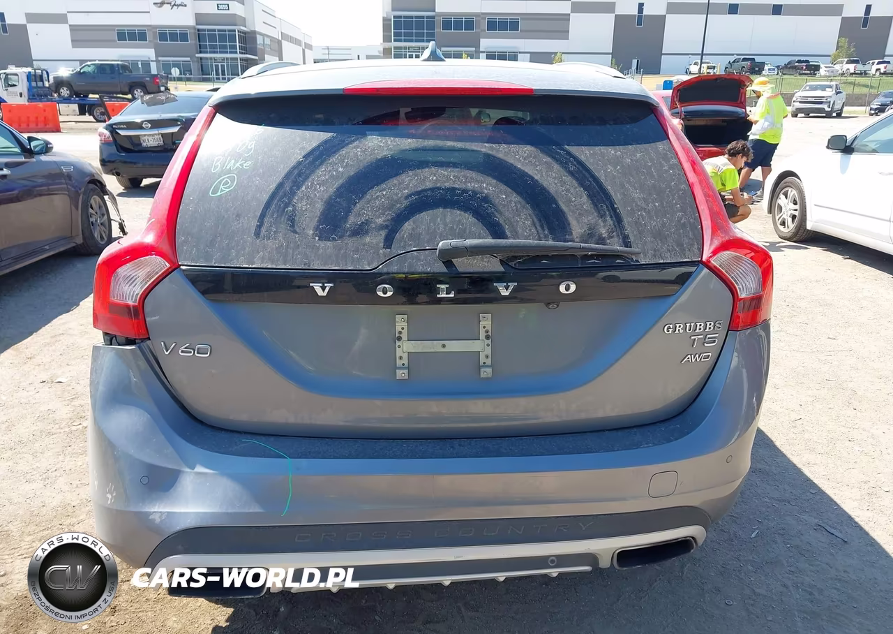 2018 Volvo V60 Cross Country T5 VIN:YV440MWK7J2054836 - 16