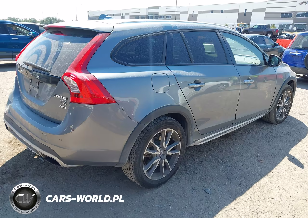 2018 Volvo V60 Cross Country T5 VIN:YV440MWK7J2054836 - 4