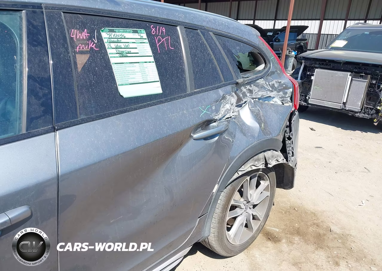 2018 Volvo V60 Cross Country T5 VIN:YV440MWK7J2054836 - 6