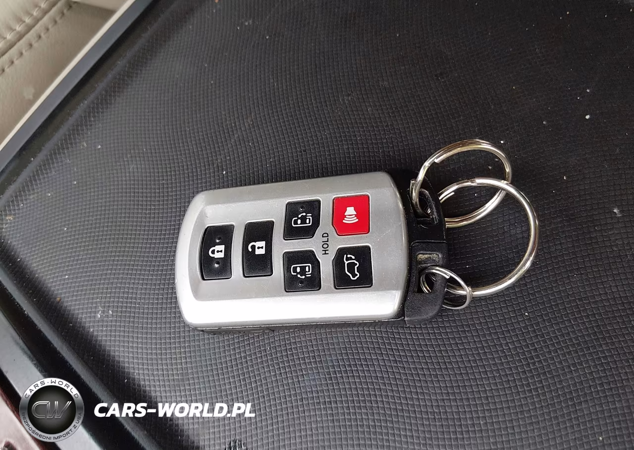 2014 Toyota Sienna Xle 7 Passenger VIN:5TDDK3DC3ES074132 - 11