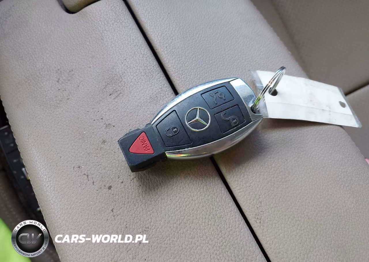 2012 Mercedes-Benz E 350 VIN:WDDHF5KB5CA586261 - 11