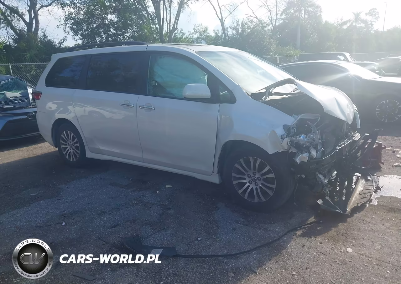 2019 Toyota Sienna Xle 8 Passenger – zdjęcie 1 z 17