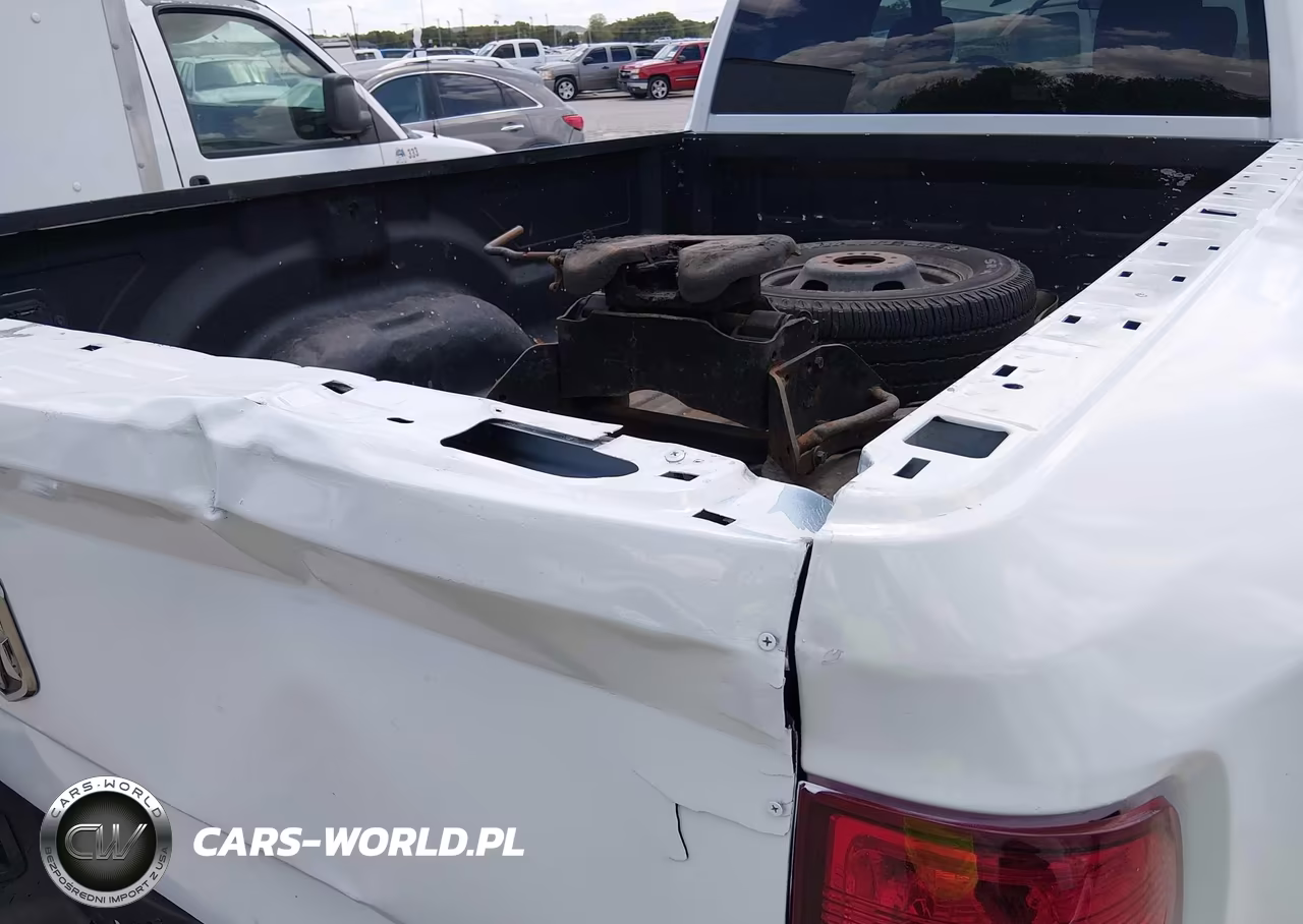 2017 Ram 3500 Tradesman 4X4 8' Box VIN:3C63RRGLXHG786251 - 12