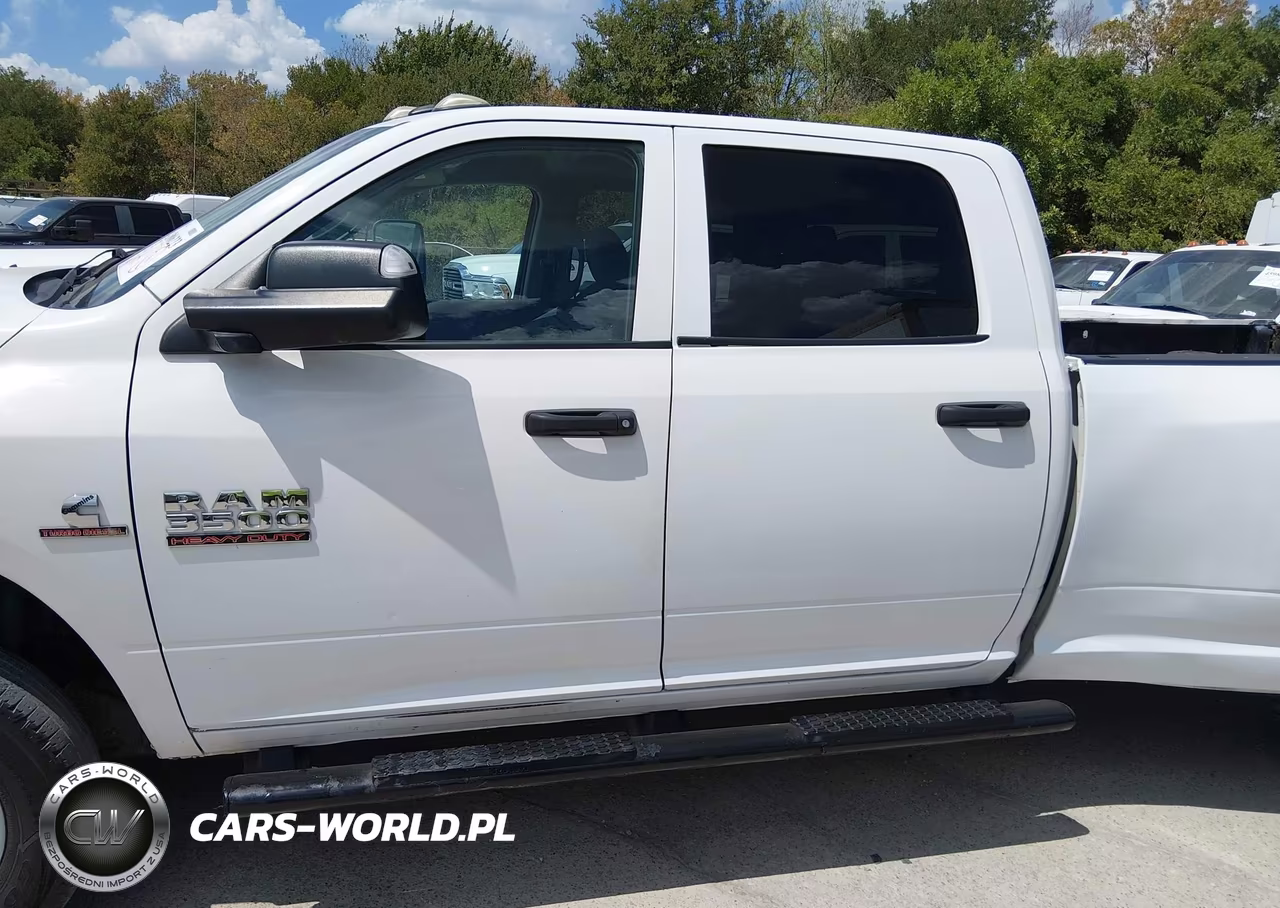 2017 Ram 3500 Tradesman 4X4 8' Box VIN:3C63RRGLXHG786251 - 17