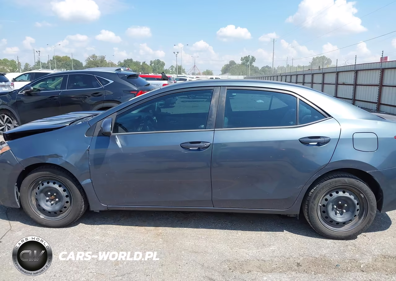 2016 Toyota Corolla Le VIN:5YFBURHE1GP567724 - 14