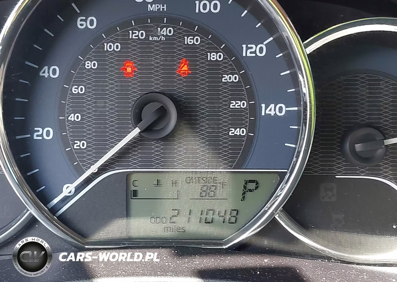 2016 Toyota Corolla Le VIN:5YFBURHE1GP567724 - 15