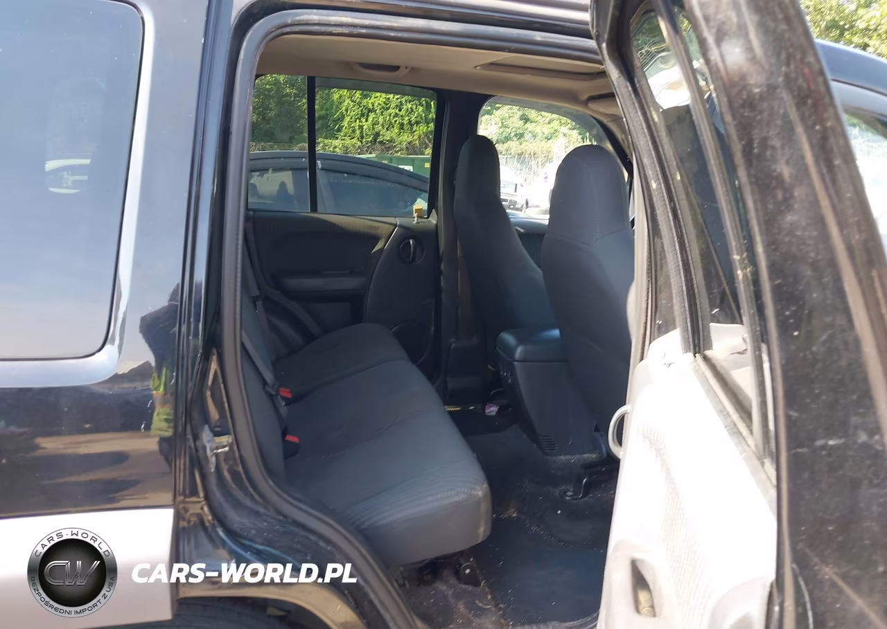 2002 Jeep Liberty Sport VIN:1J4GL48K22W255830 - 8