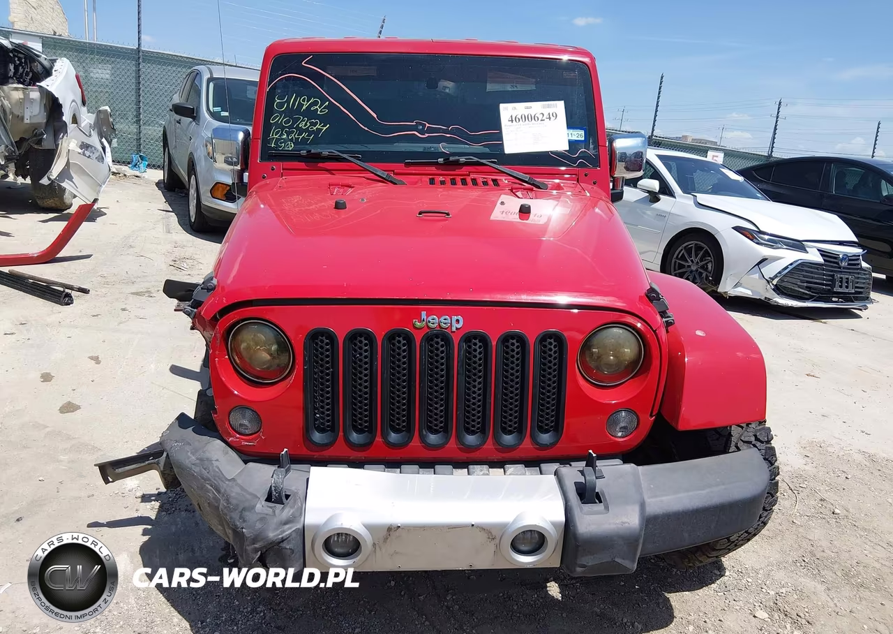 2014 Jeep Wrangler Unlimited Sahara VIN:1C4BJWEG8EL105244 - 12