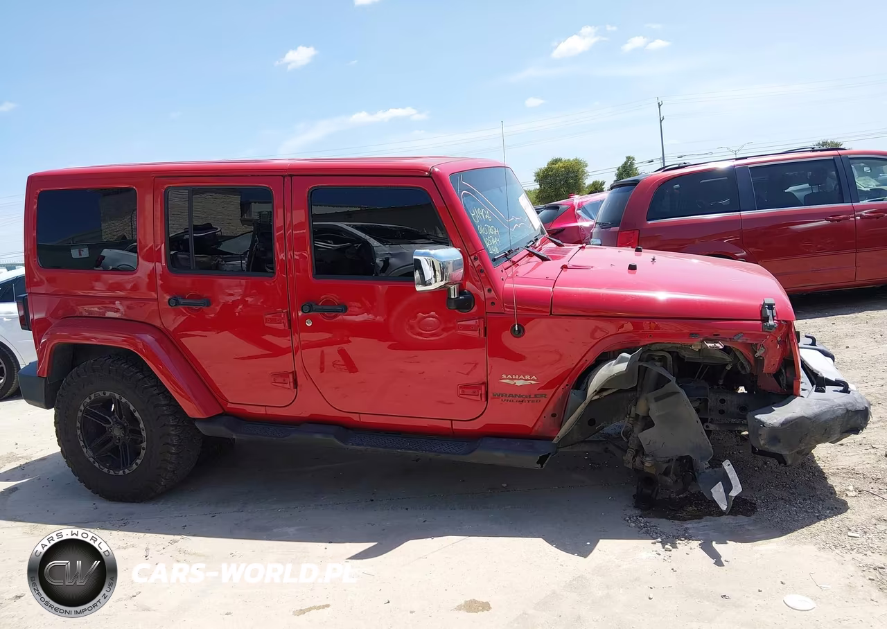 2014 Jeep Wrangler Unlimited Sahara VIN:1C4BJWEG8EL105244 - 13