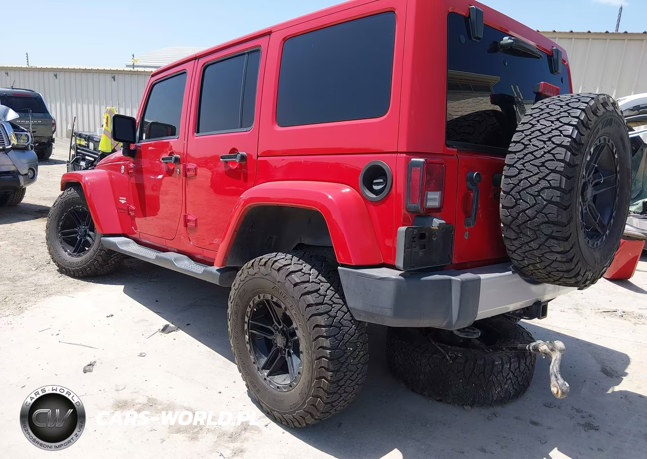 2014 Jeep Wrangler Unlimited Sahara VIN:1C4BJWEG8EL105244 - 3