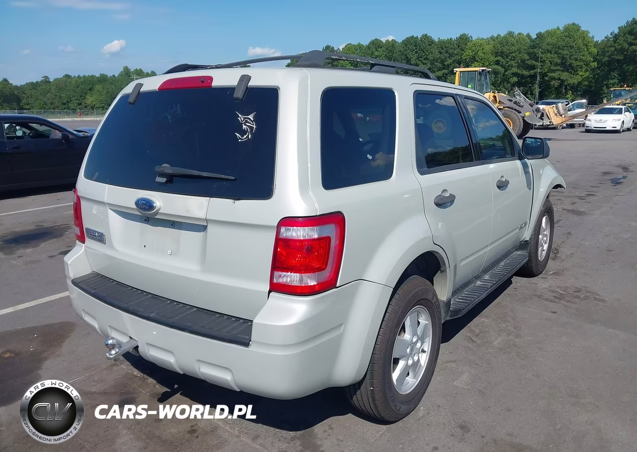 2008 Ford Escape Xlt VIN:1FMCU03Z38KD14930 - 4