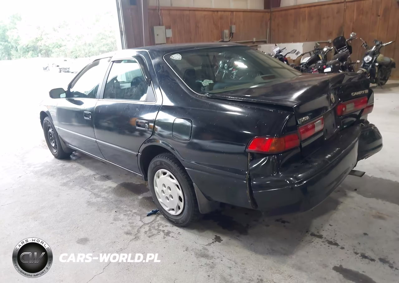 1997 Toyota Camry Le VIN:JT2BG22K2V0021155 - 3