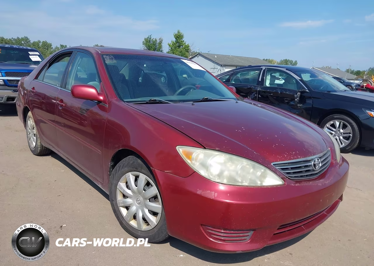 2005 Toyota Camry Le