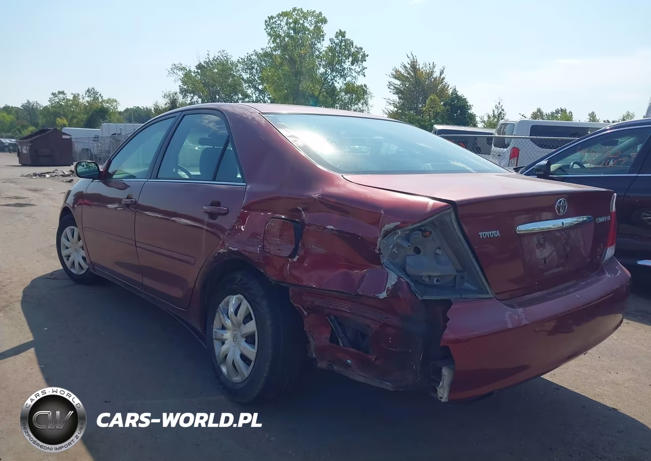 2005 Toyota Camry Le VIN:4T1BE32KX5U058333 - 3