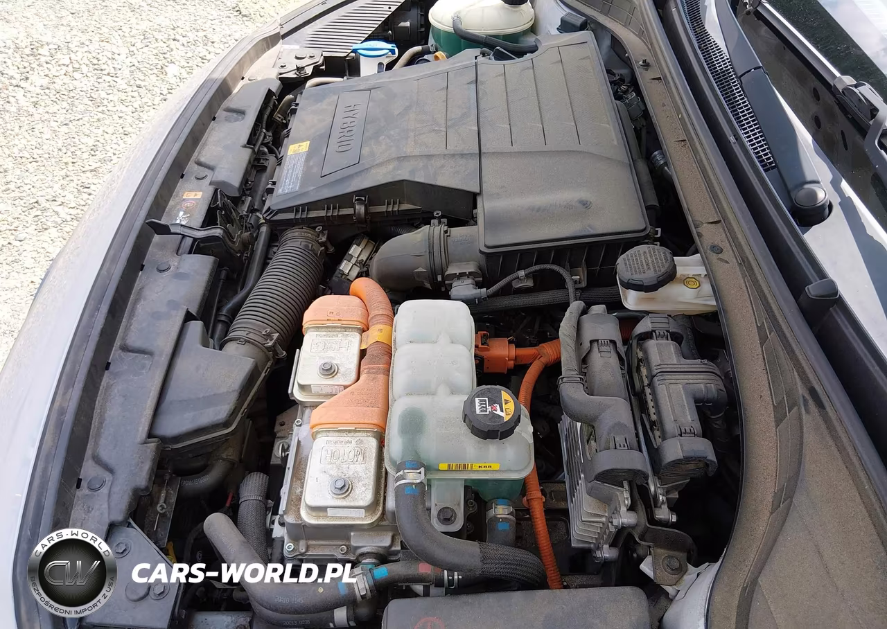 2020 Hyundai Ioniq Hybrid Blue VIN:KMHC65LC5LU219091 - 10