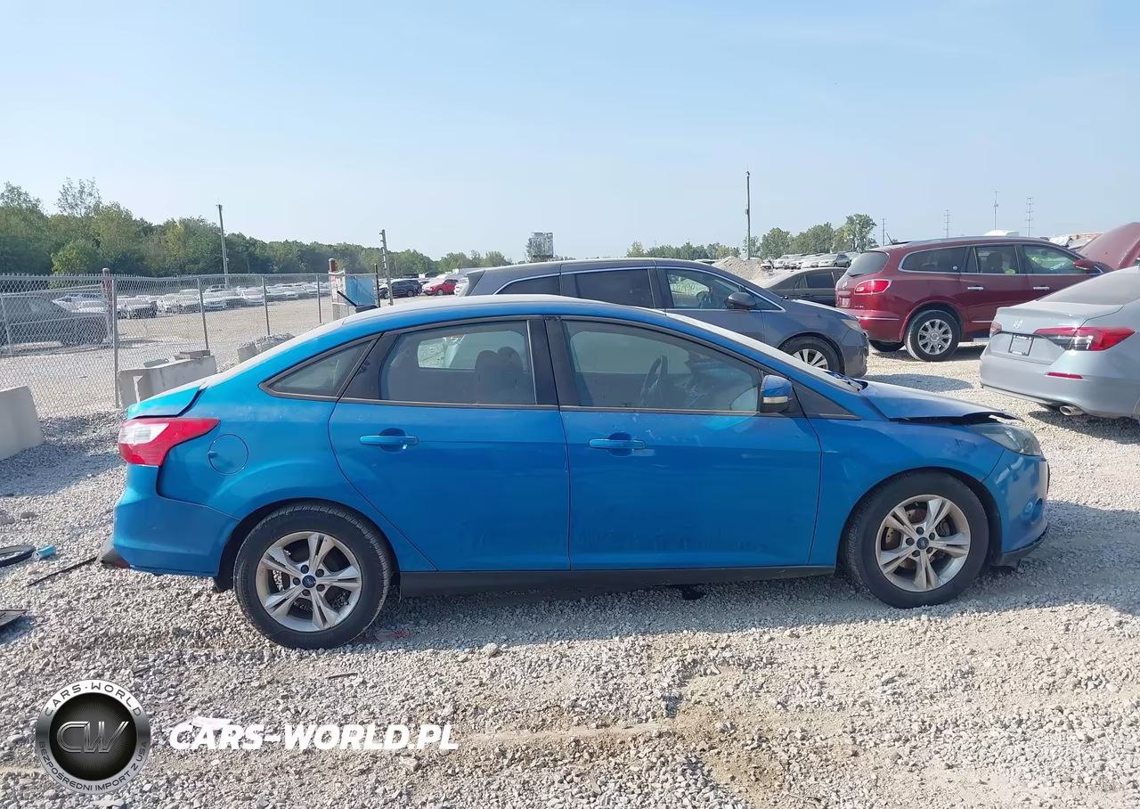 2014 Ford Focus Se VIN:1FADP3F2XEL404958 - 13