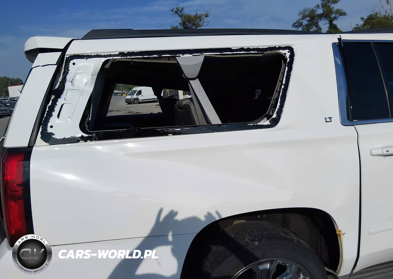 2015 Chevrolet Suburban 1500 Lt VIN:1GNSKJKC9FR290332 - 18