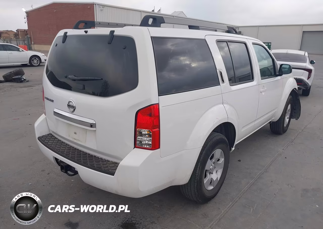 2011 Nissan Pathfinder S VIN:5N1AR1NN7BC618921 - 4
