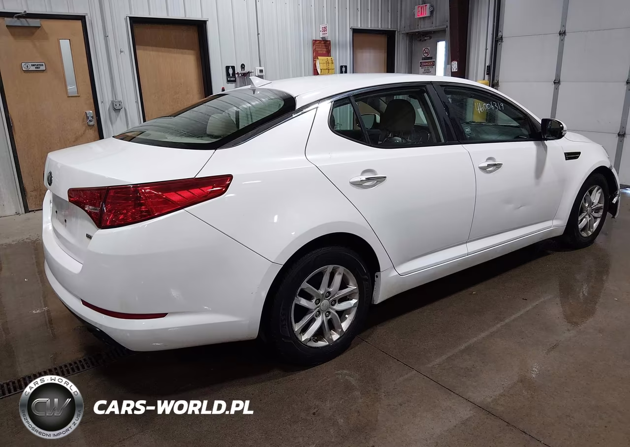 2013 Kia Optima Lx VIN:KNAGM4A73D5359239 - 4