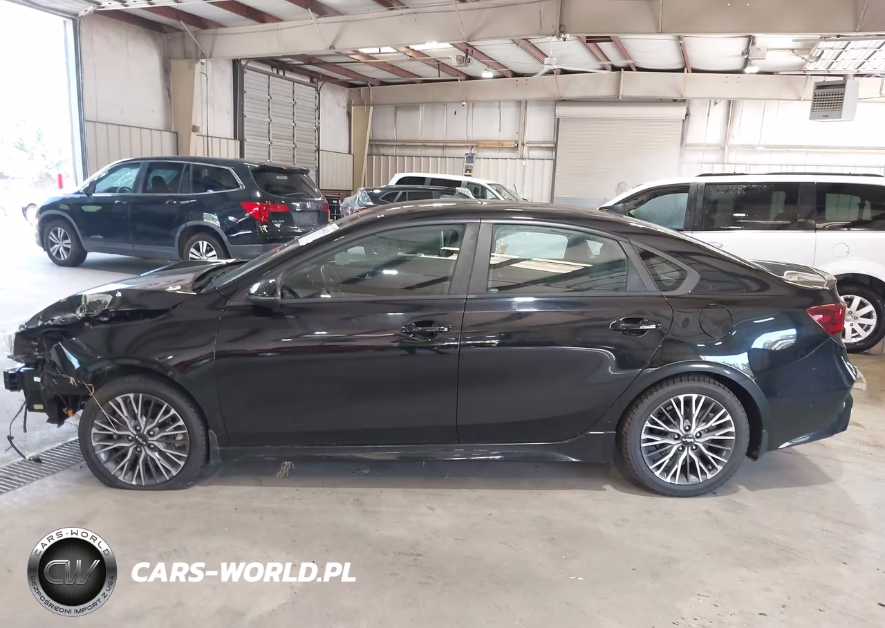 2023 Kia Forte Gt-Line VIN:3KPF54AD9PE588664 - 14