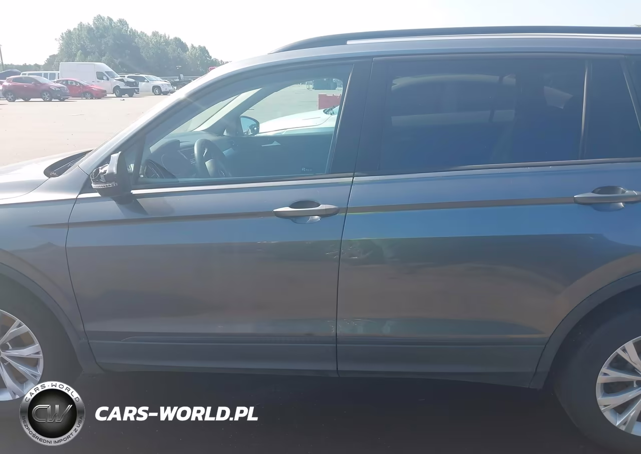 2018 Volkswagen Tiguan 2.0T S VIN:3VV1B7AX5JM111937 - 14