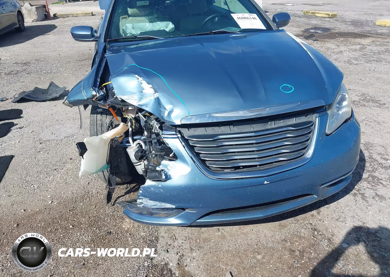 2011 Chrysler 200 Touring VIN:1C3BC2EG8BN568329 - 6