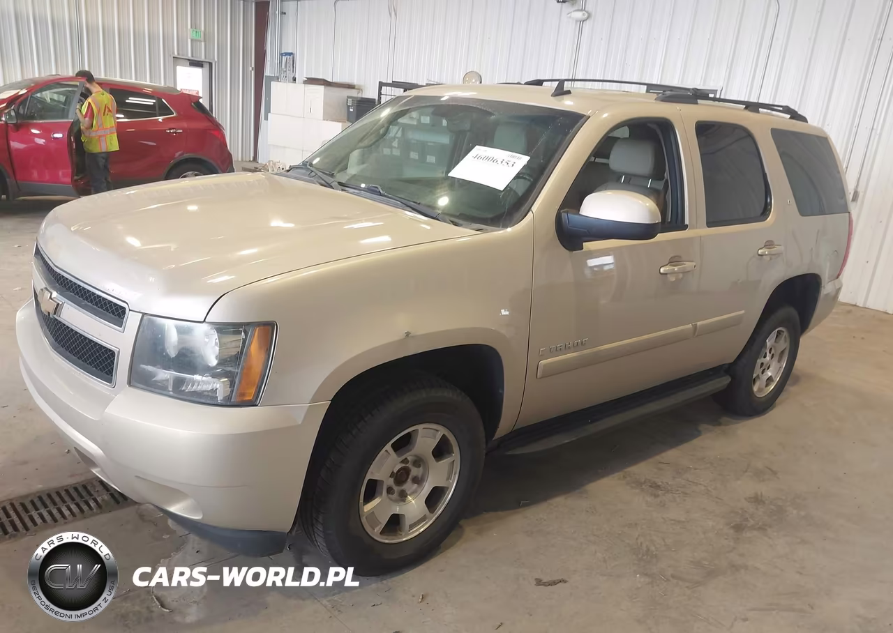 2008 Chevrolet Tahoe Lt VIN:1GNFK13058J231575 - 2