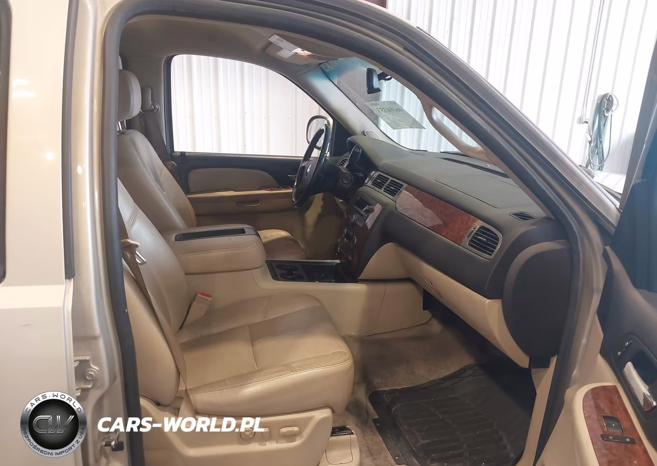 2008 Chevrolet Tahoe Lt VIN:1GNFK13058J231575 - 5