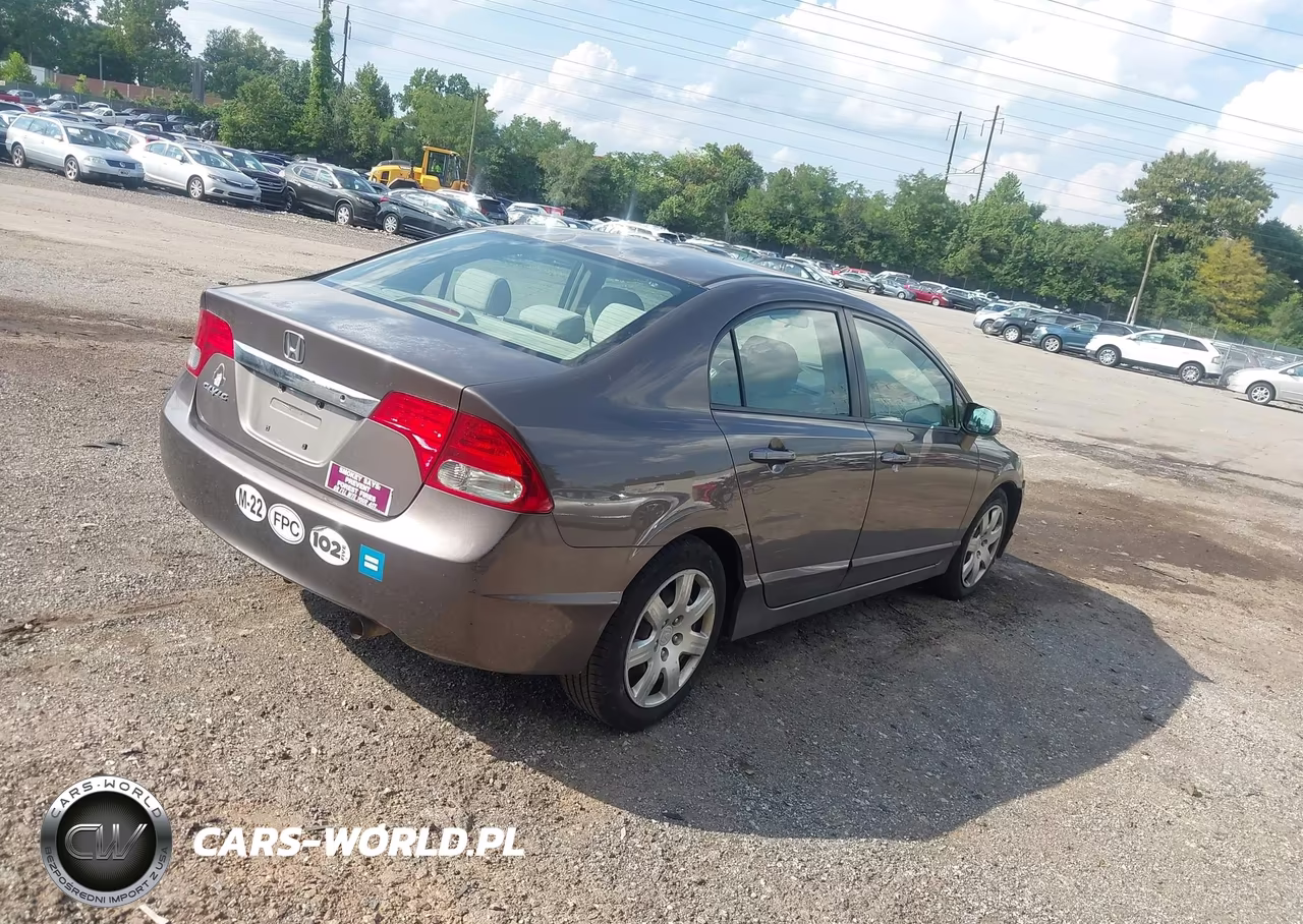 2010 Honda Civic Lx VIN:2HGFA1F52AH572881 - 4