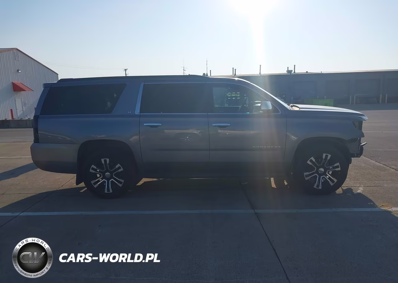 2019 Chevrolet Suburban Lt VIN:1GNSKHKC7KR204244 - 13
