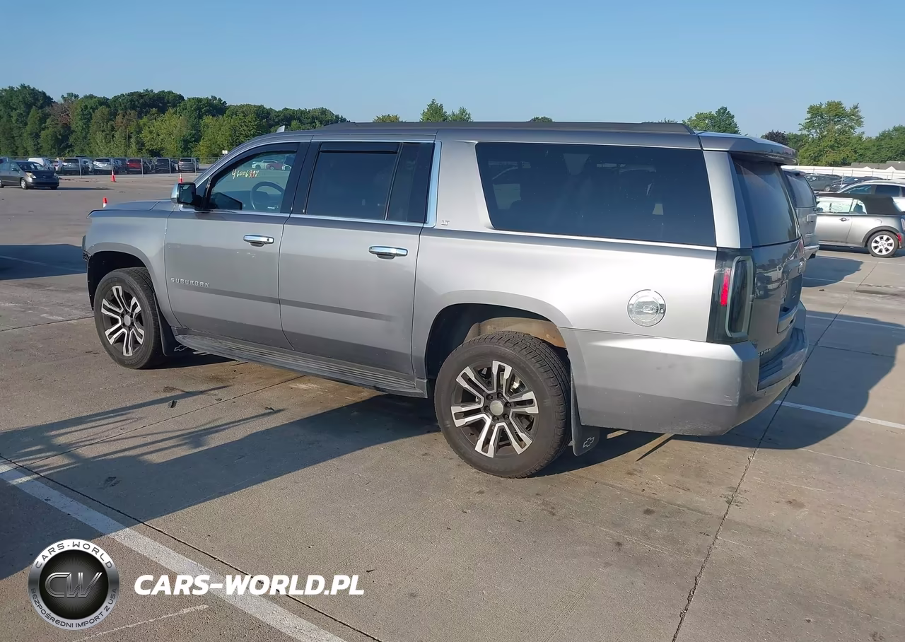 2019 Chevrolet Suburban Lt VIN:1GNSKHKC7KR204244 - 3