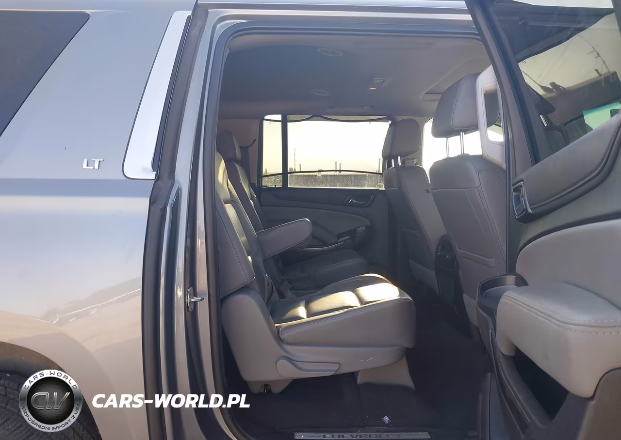 2019 Chevrolet Suburban Lt VIN:1GNSKHKC7KR204244 - 8