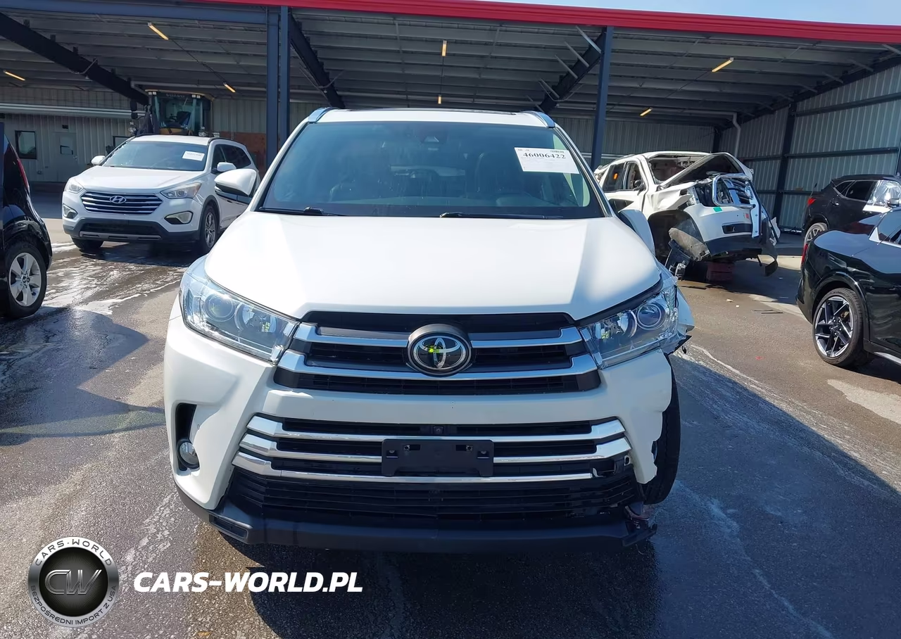 2017 Toyota Highlander Limited Platinum VIN:5TDDZRFH5HS428843 - 13