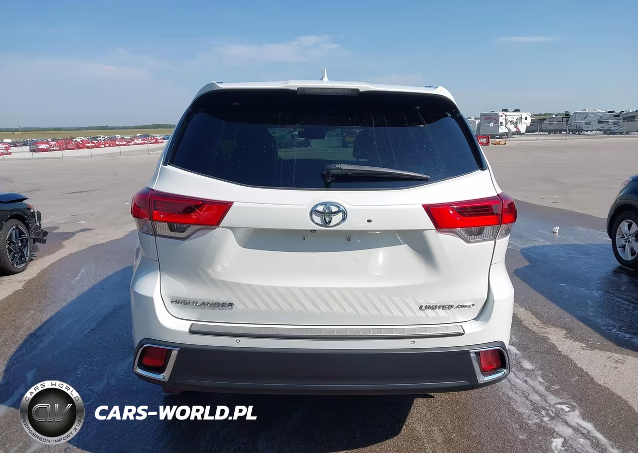 2017 Toyota Highlander Limited Platinum VIN:5TDDZRFH5HS428843 - 17