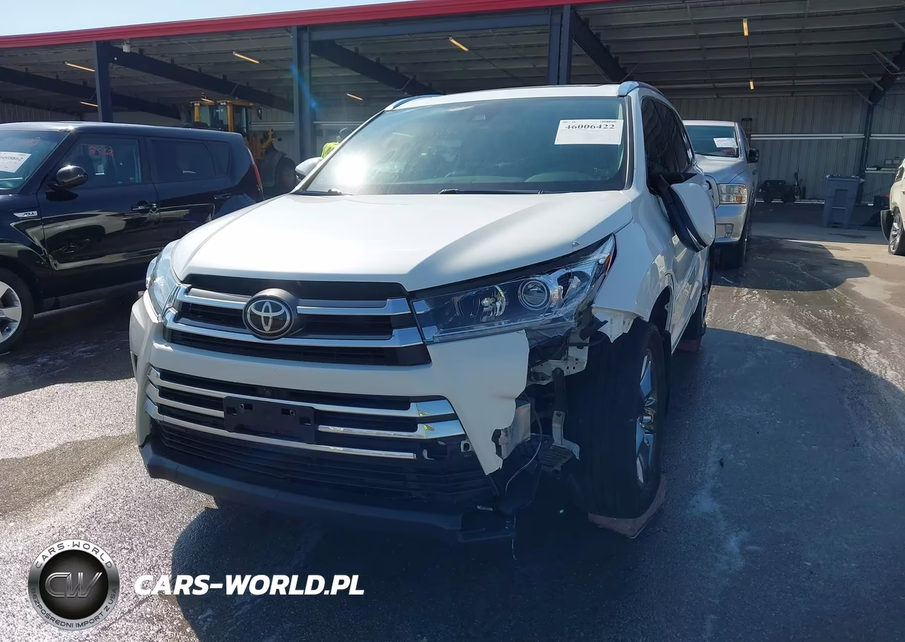 2017 Toyota Highlander Limited Platinum VIN:5TDDZRFH5HS428843 - 6