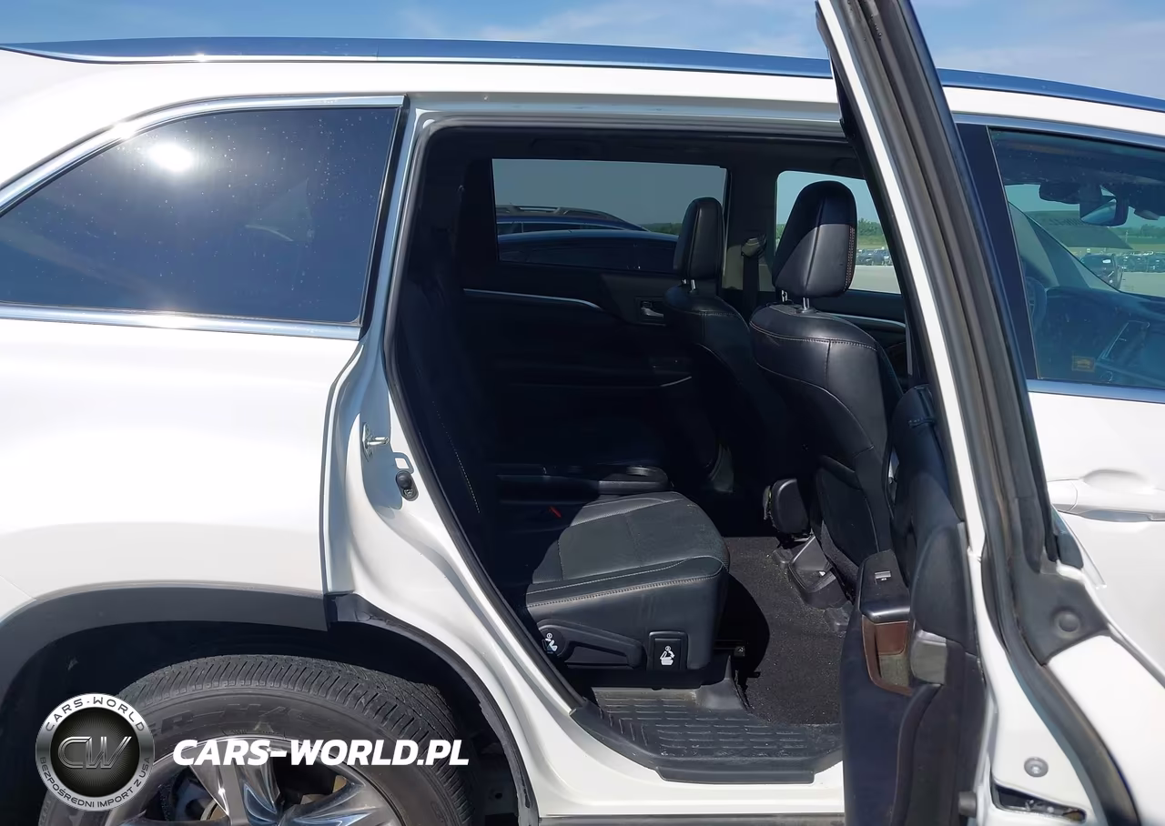 2017 Toyota Highlander Limited Platinum VIN:5TDDZRFH5HS428843 - 8