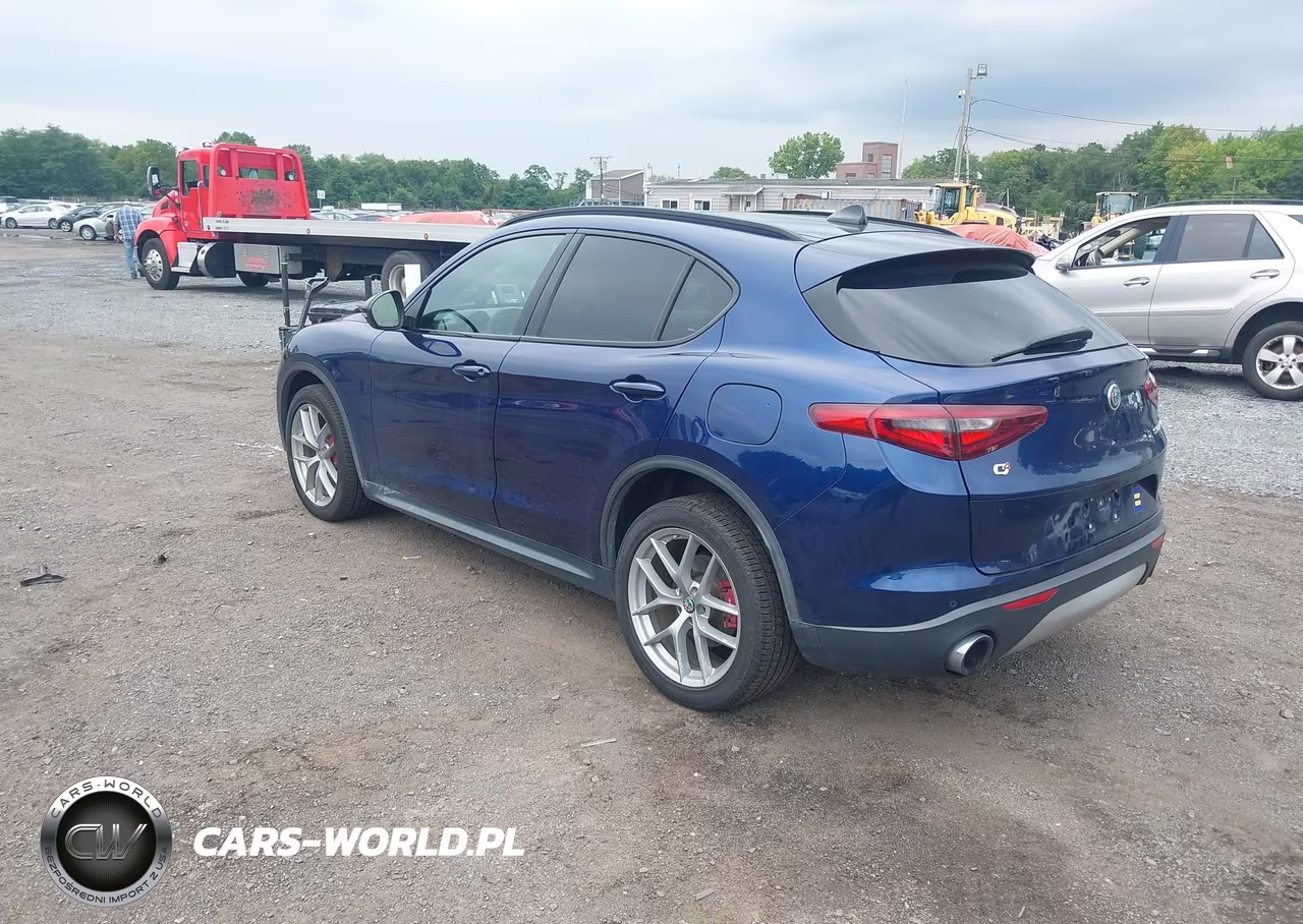2018 Alfa Romeo Stelvio Ti Sport Awd VIN:ZASFAKNN5J7B62472 - 3