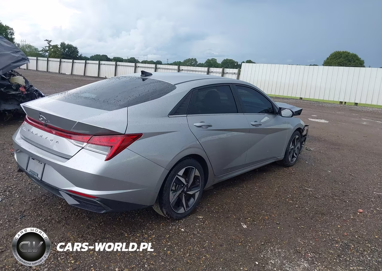 2022 Hyundai Elantra Sel VIN:5NPLN4AG3NH055845 - 4