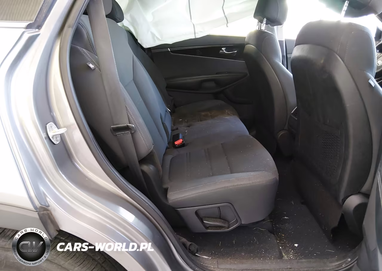2017 Kia Sorento 2.4L L VIN:5XYPG4A34HG292672 - 8