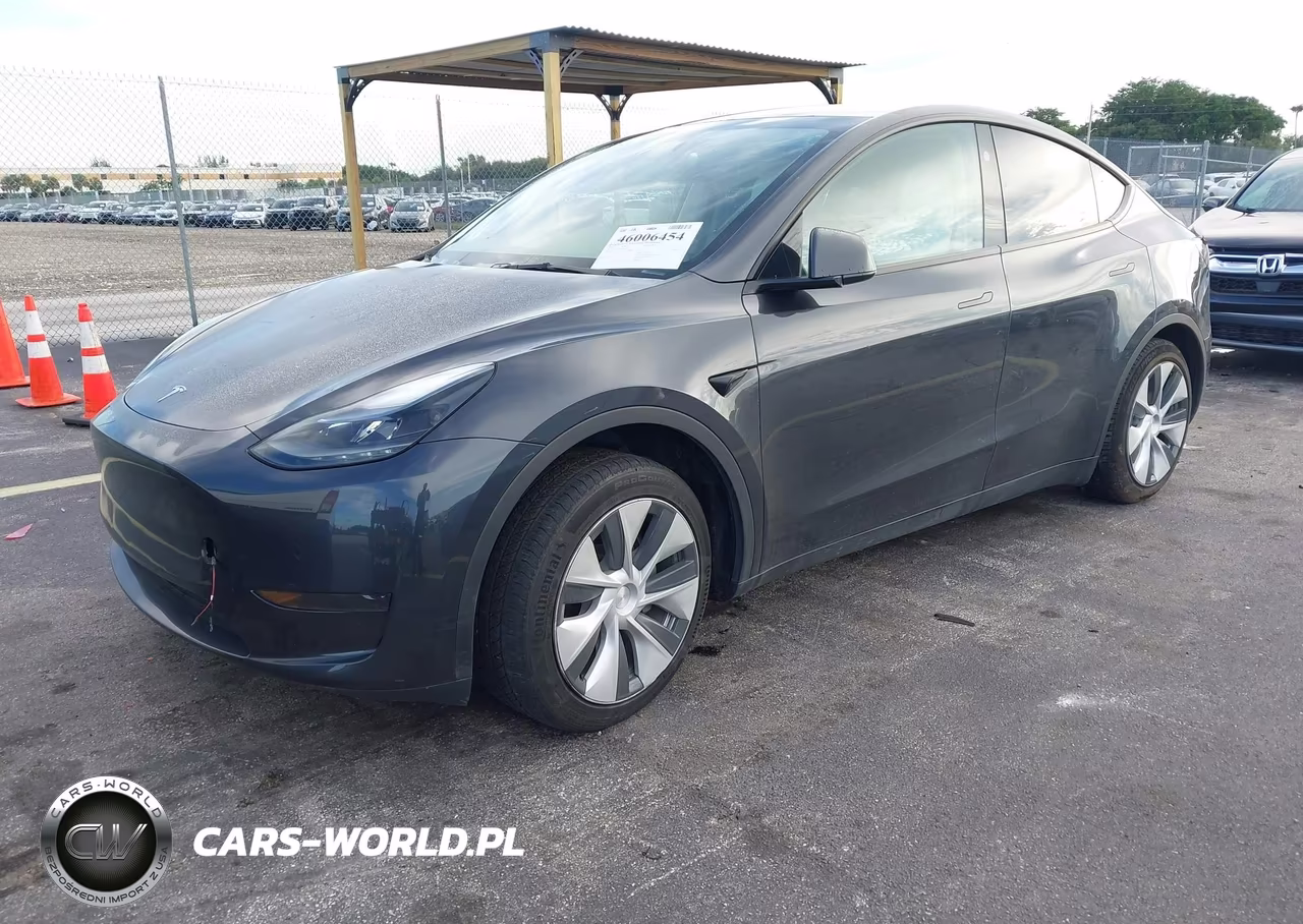 2024 Tesla Model Y Long Range Single Motor Rear-Wheel Drive-Rwd VIN:7SAYGDED3RF039636 - 2