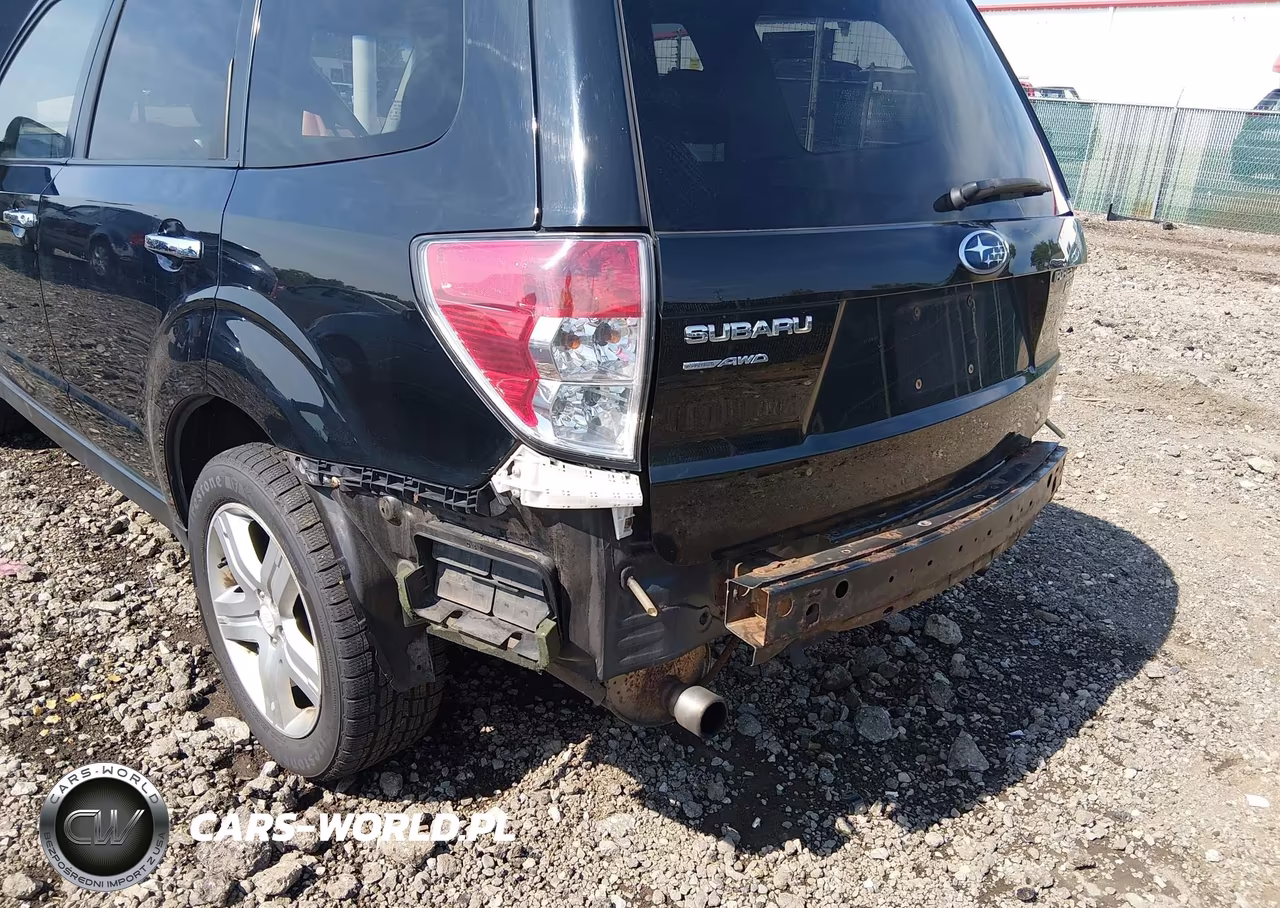 2010 Subaru Forester 2.5X Premium VIN:JF2SH6CC8AH792395 - 6